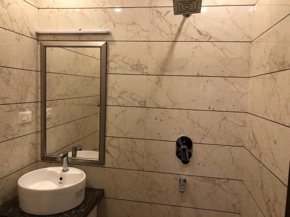 Motimahal Inn Haldwāni エクステリア 写真