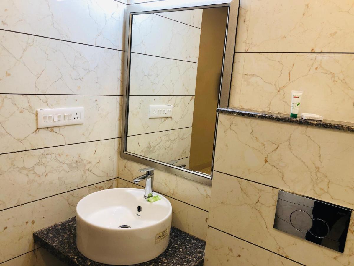 Motimahal Inn Haldwāni エクステリア 写真